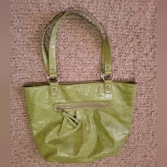 Merona Handbags - 🔥🔥HP🔥🔥12-19-24🔥🔥WOMENS MERONA SNAKESKIN TOTE BAG GREEN